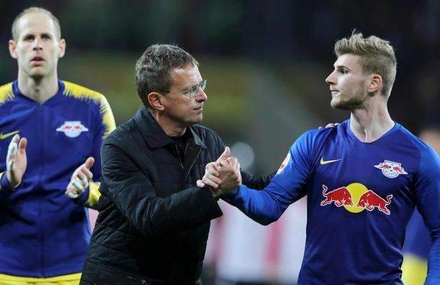 格局！吕文君社媒：不只是海港的三连冠，更是上海的三连冠（吕文君社媒发声：三连冠不只属于海港，更属于上海）