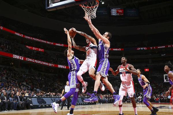 每体：点球未判引发不满，维尼修斯团队认为裁判有意针对（每体：漏判点球引不满，维尼修斯团队质疑裁判故意针对）