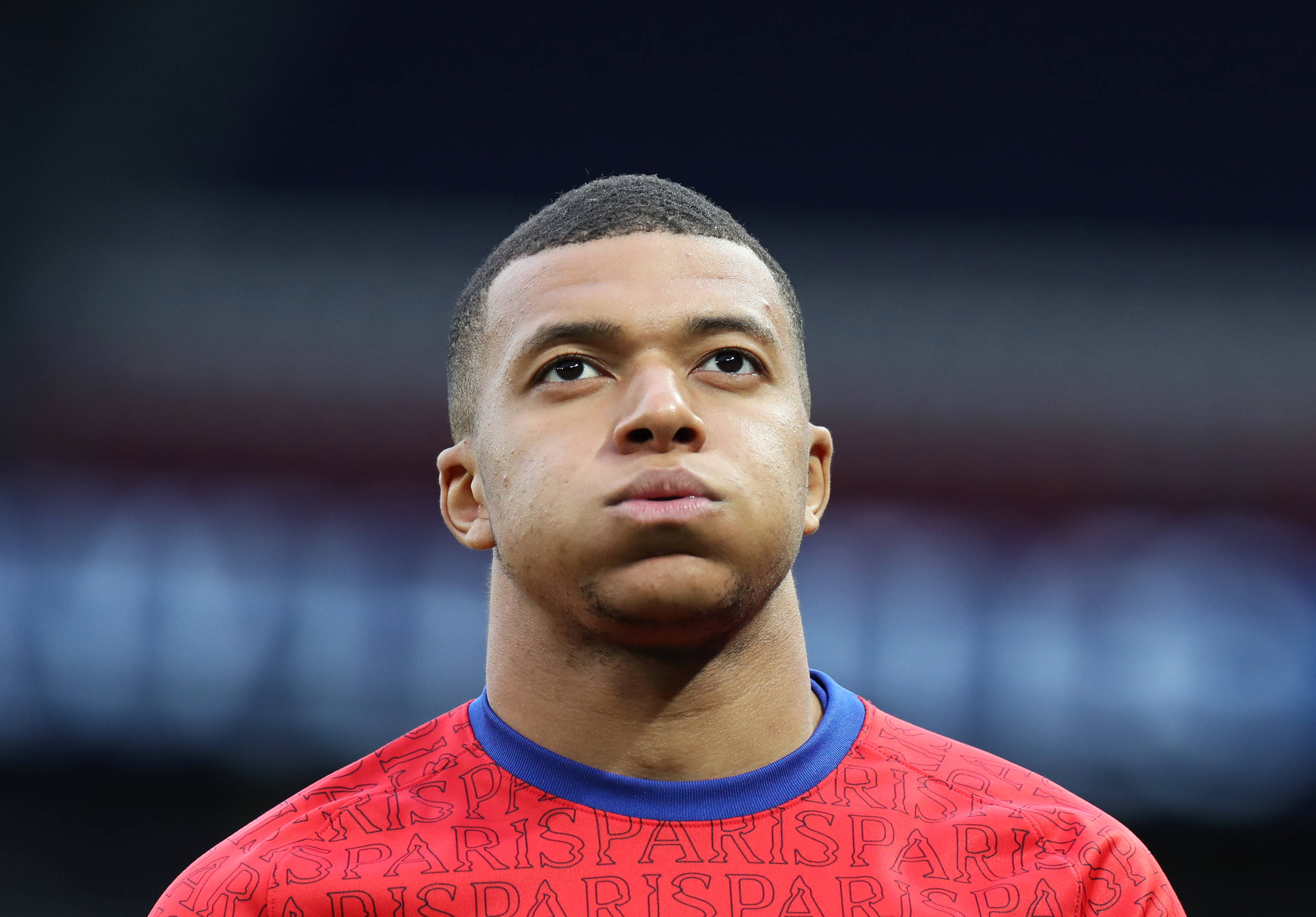 布克谈狄龙和詹姆斯冲突：喜欢这种互动，但这次有点过头了（布克：喜欢狄龙与詹姆斯的交锋，但这次有些过火）