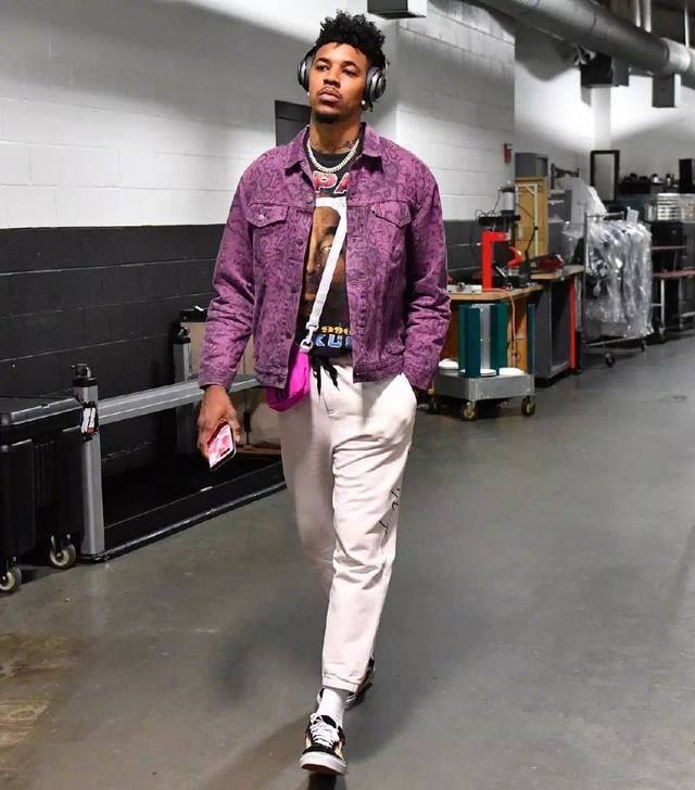 NBA的巨星詹姆斯：价值无限，挑战不断（NBA传奇詹姆斯：价值无穷，挑战不止）