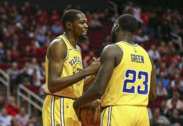 为何广东队杯赛又输山西？皆因4换2所致，粤蜜：送走一人太可惜（广东杯赛再负山西，4换2影响显现，粤蜜叹送走一人太可惜）