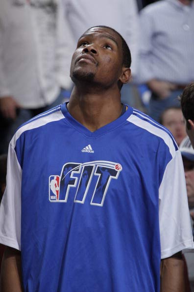 阿坎吉：我认为那根本不是点球，但我们不能给裁判判点的机会（阿坎吉：那球并非点球，但我们不能让裁判有判点机会）