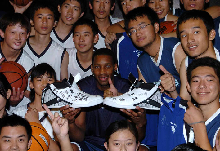 弗罗因德：磁卡在场上对我们不可或缺；对目前的阵容非常满意（弗罗因德：磁卡是我们场上的关键一员；对现有阵容非常满意）