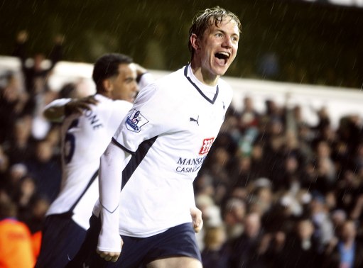 黑马加冕！苏超官方合作伙伴中国平安祝贺“苏超”泰州队夺...（荣耀登顶！苏超官方合作伙伴中国平安向泰州队夺冠致贺）