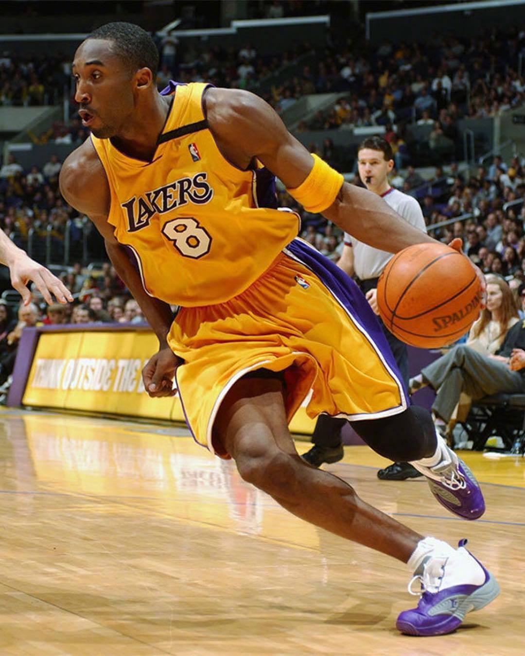 周日西甲裁判：胡安-马丁内斯执法皇马，阿尔韦罗拉执法巴萨（西甲周日裁判安排：胡安-马丁内斯主哨皇马，阿尔韦罗拉主哨巴萨）