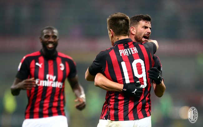 状态低迷！热刺遭遇各项赛事三连败，近7场仅取1胜（热刺陷颓势，各线三连败，近7战仅收一胜）