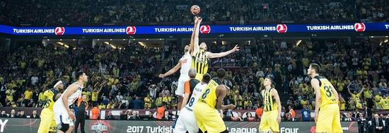 球星全场最佳毫无争议（球星荣膺全场最佳实至名归）