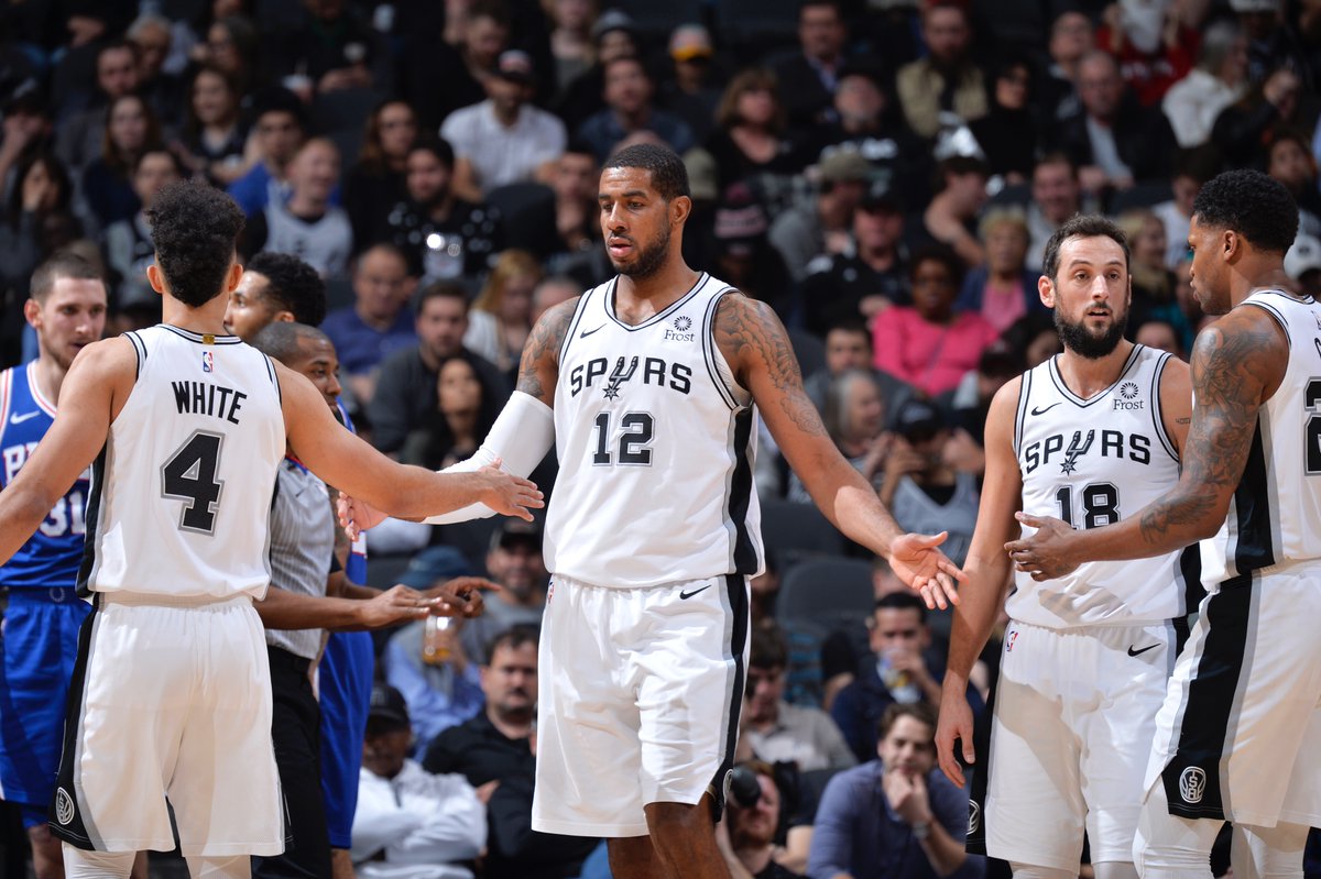 足球报：新鹏城下赛季目标是保级的基础上前进几名（足球报：新鹏城下赛季在保级基础上力争提升名次）