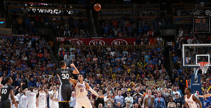 球队在对方主场打出统治级表现（球队客场上演统治级发挥）